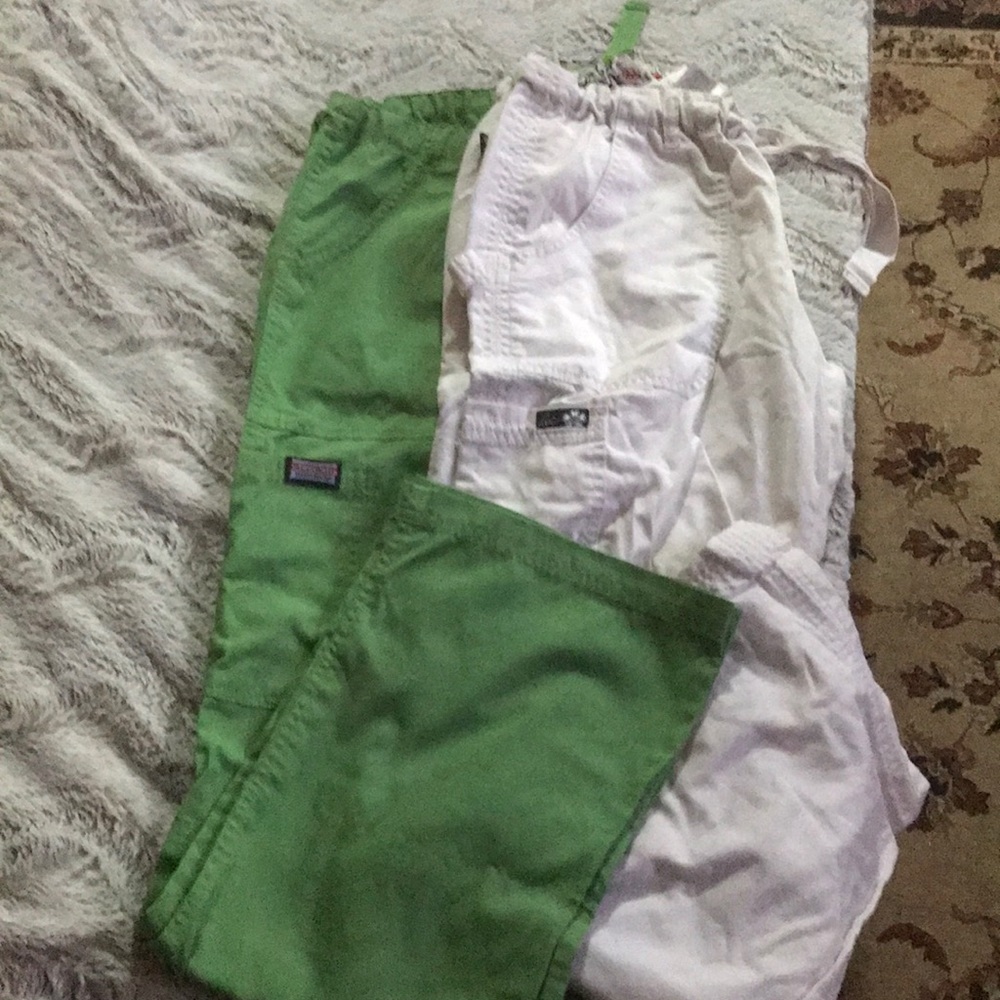 Scrub pants